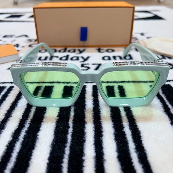 Louis Vuitton Limited Edition 1:1 Millionaire Zeiss Lens Sunglasses - Pale Green - Picture 3 of 14